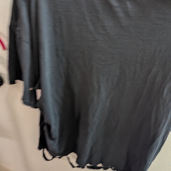 Thrashed Mass Effect t-shirt - Picture 4 of 4